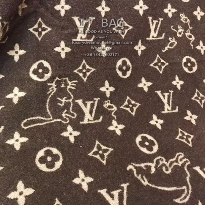 Louis Vuitton NEO Monogram Blanket 6
